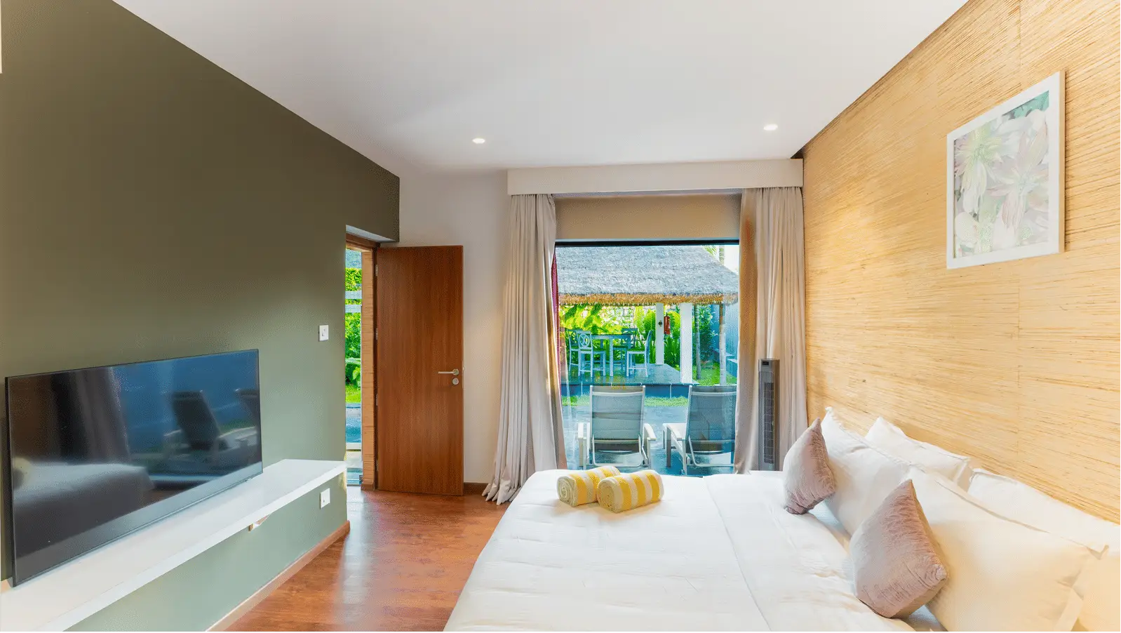 Grand Pool Villa